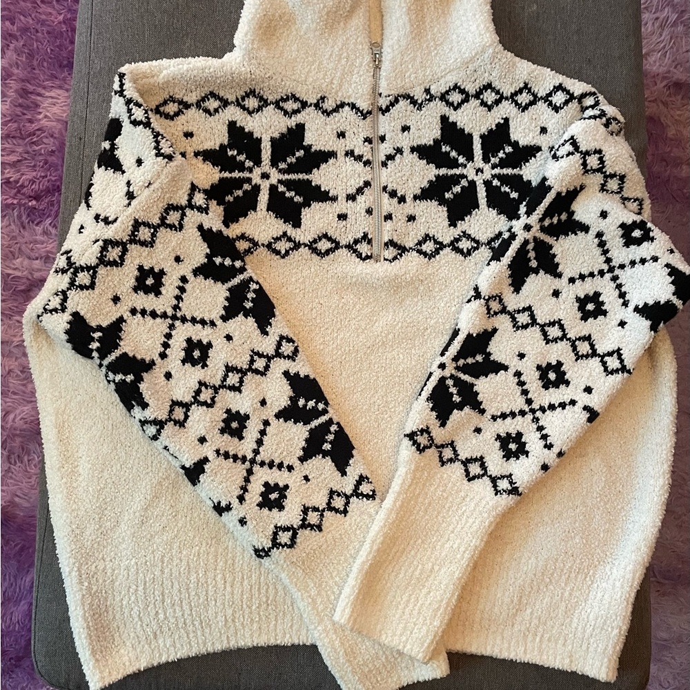 Time and Tru Black and White Cowl Neck Sweater